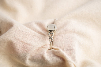 Womens marble ring from the Haram of Imam Hussain (as)